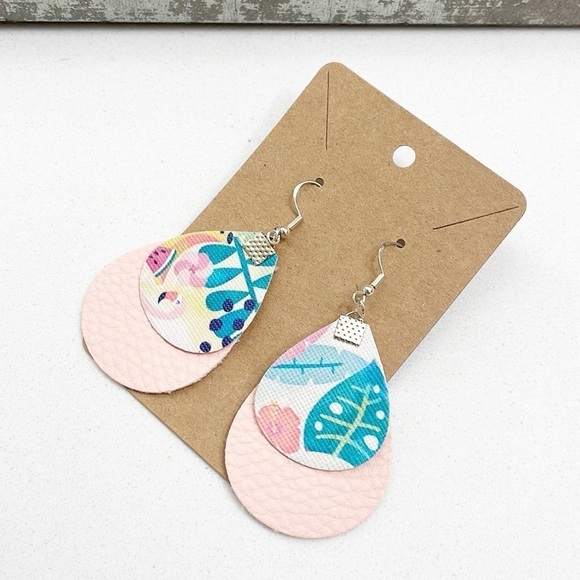 Tropical print teardrop hand made earrings - Picture 1 of 2